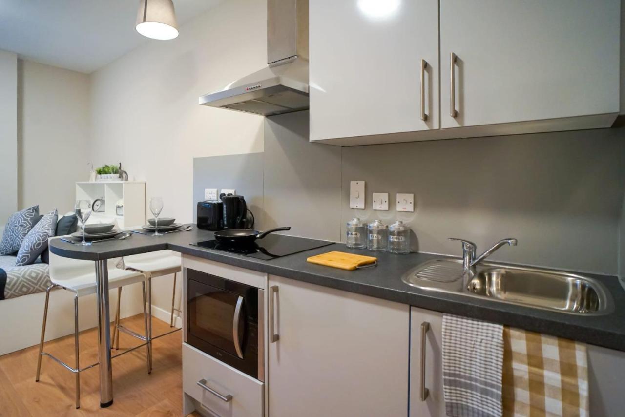 1 Bedroom Apartments, Studios And Ensuite Bedrooms With Shared Kitchen At Centro House In สเตอร์ลิง ภายนอก รูปภาพ